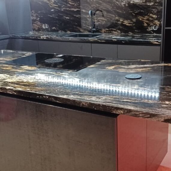 Natuursteen Keukenbladen