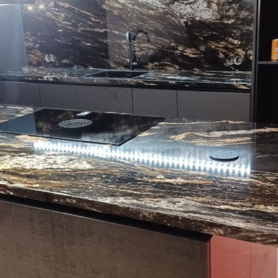 Natuursteen Keukenbladen